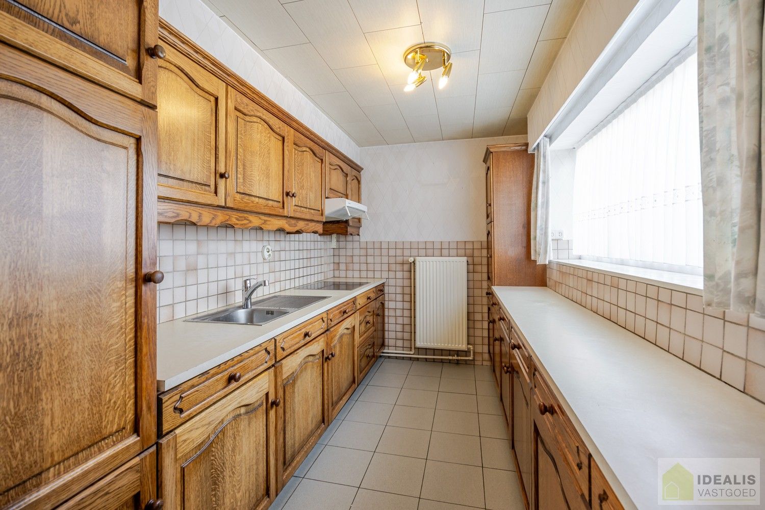 CHARMANTE EN TE RENOVEREN EENGEZINSWONING MET 4 SLAAPKAMERS OP EEN KNAP PERCEEL EN GEGEERDE LOCATIE !! foto 26