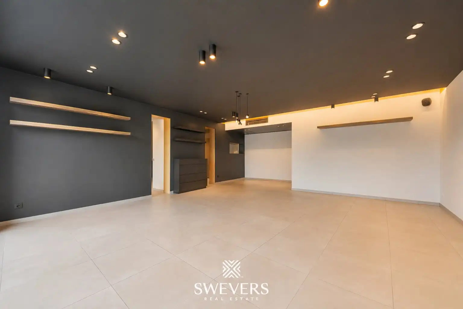 Veelzijdig handelspand met ruim duplex appartement: wonen, ondernemen én investeren onder één dak in centrum Alken foto 11