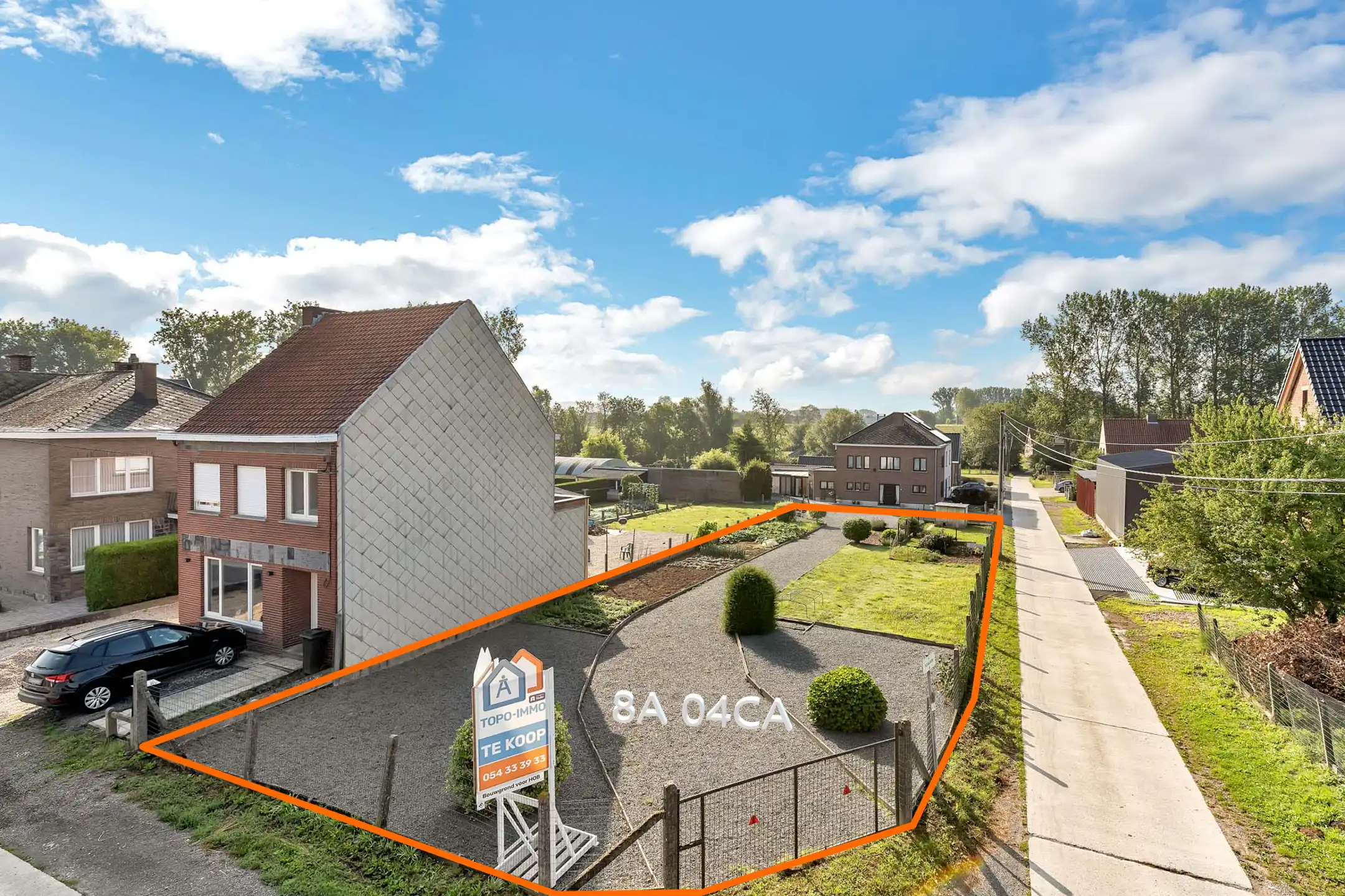 Rustig gelegen bouwgrond voor HOB foto {{pictureIndex}}