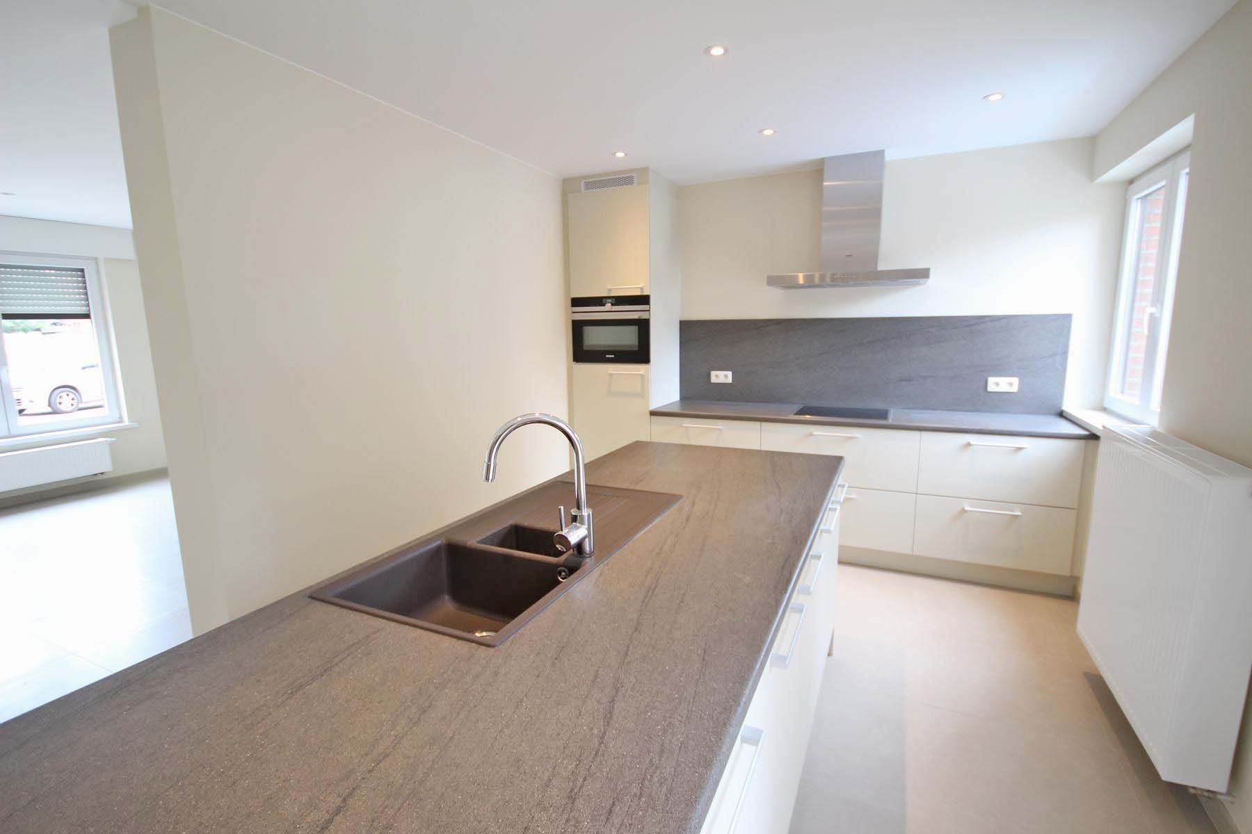 Appartement te huur foto 11