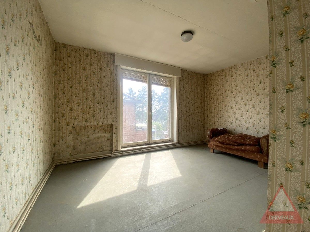 Moorslede – Te renoveren woning met karakter en ruime tuin foto 9
