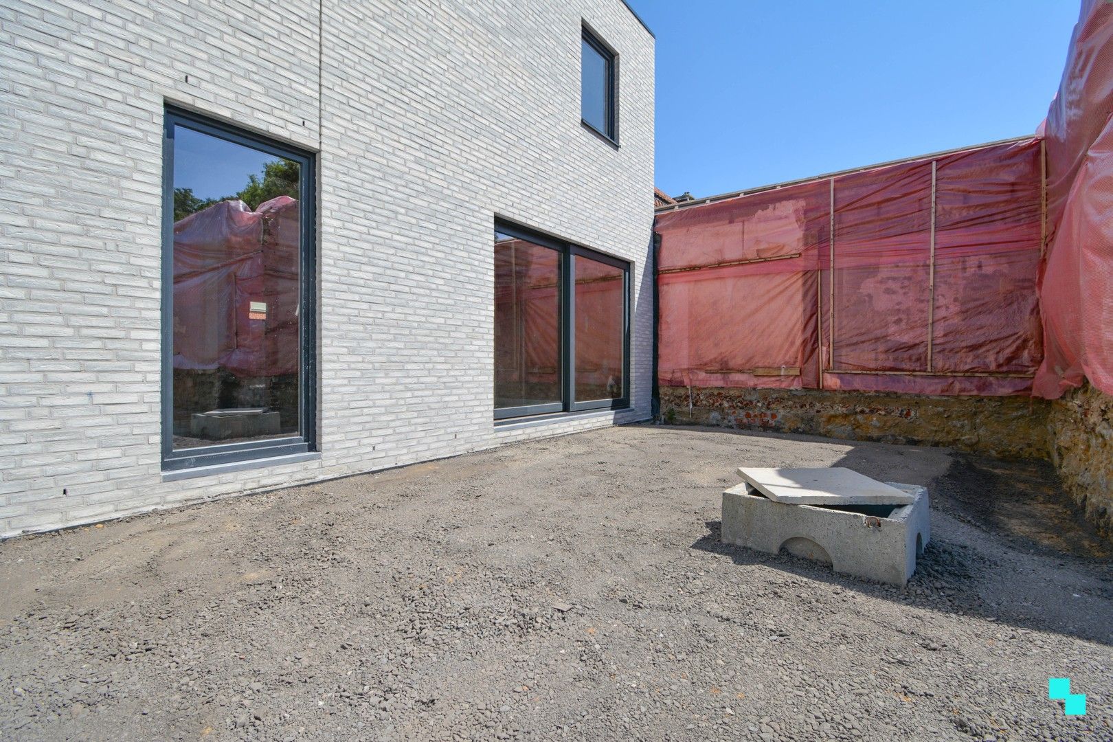 Gesloten nieuwbouwwoning met carport te Sleihage foto 9