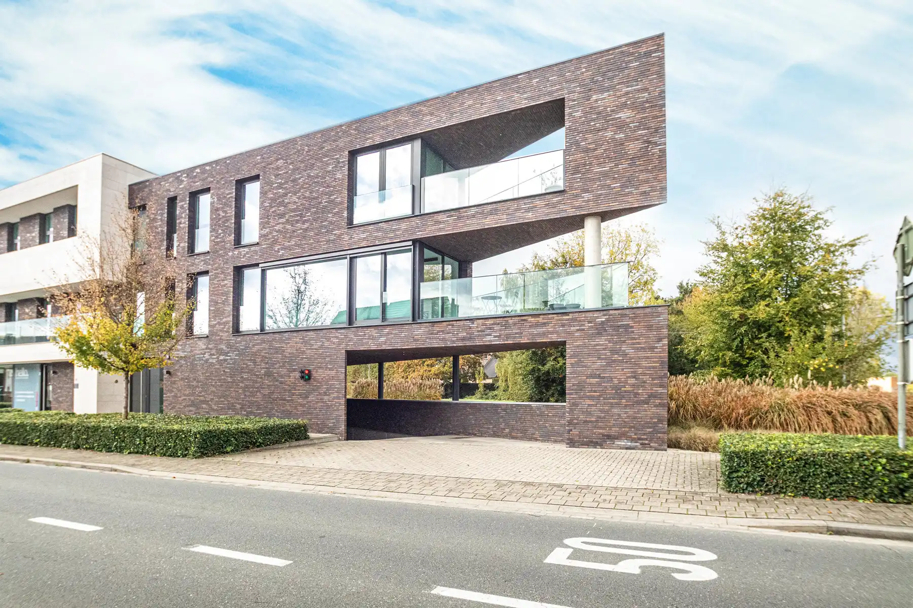 Lichtrijk gelijkvloers appartement met terras en tuinzicht foto 23