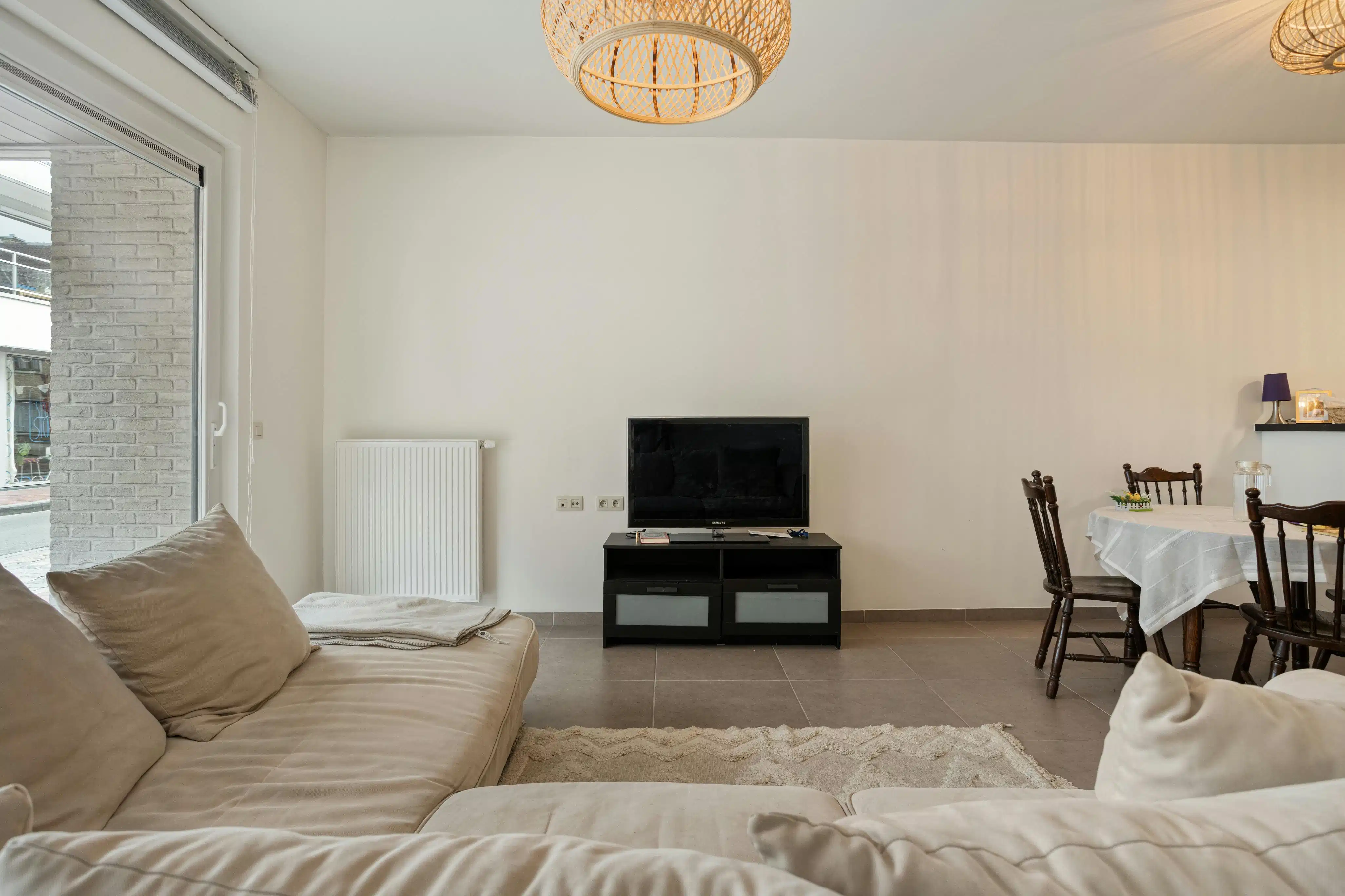 Modern appartement met private tuin in centrum Roeselare foto 3