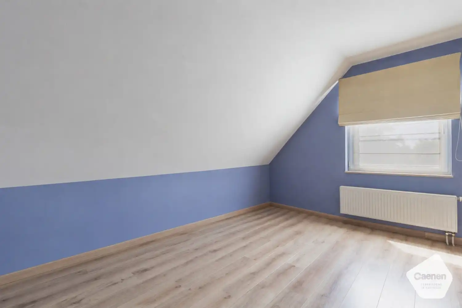 Stijlvol en energiezuinig huis met 3 slaapkamers en mooie tuin met uitzichten in Ruddervoorde foto 10