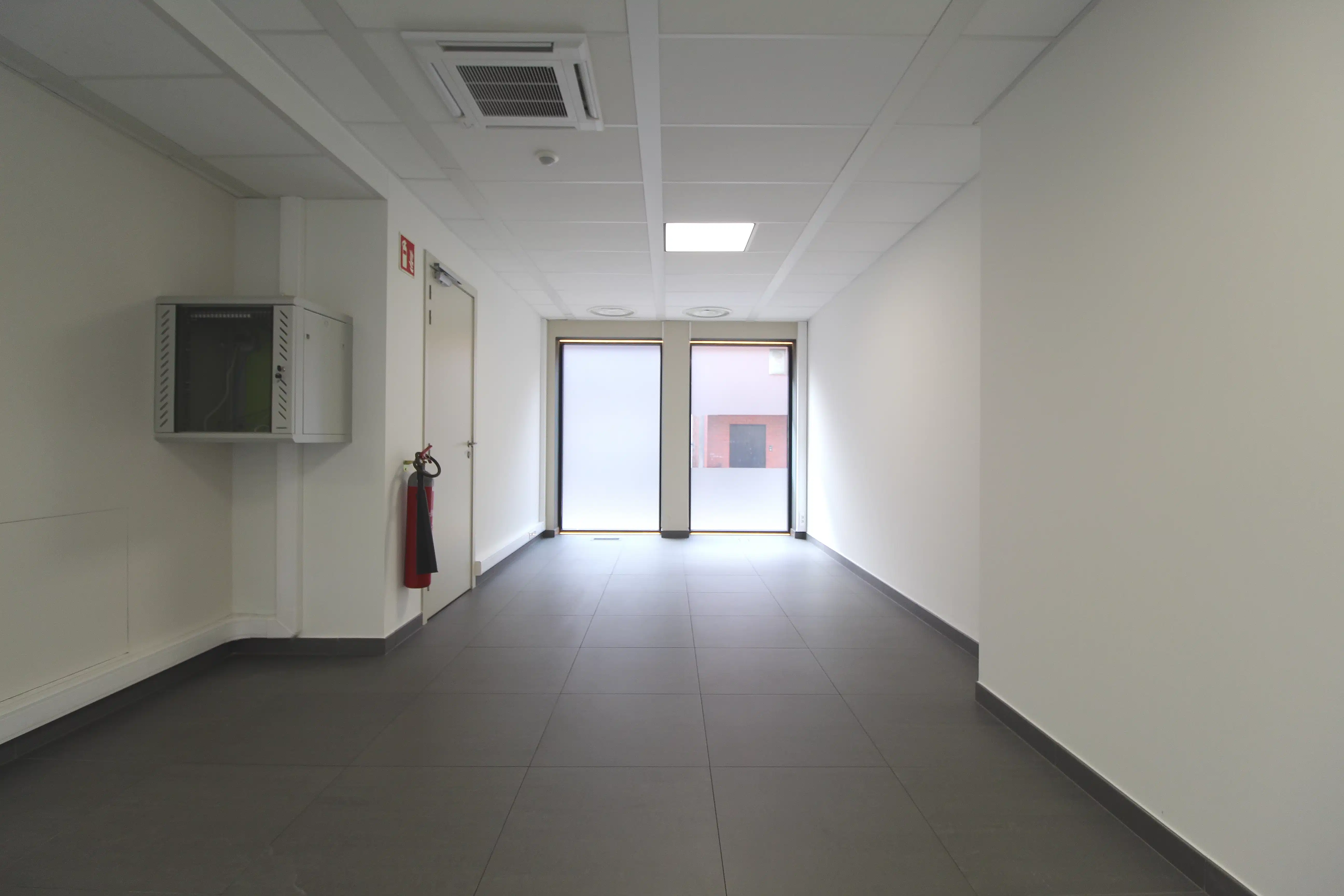 Uitstekende, centraal, gelegen kantoorruimte te Wetteren foto 9