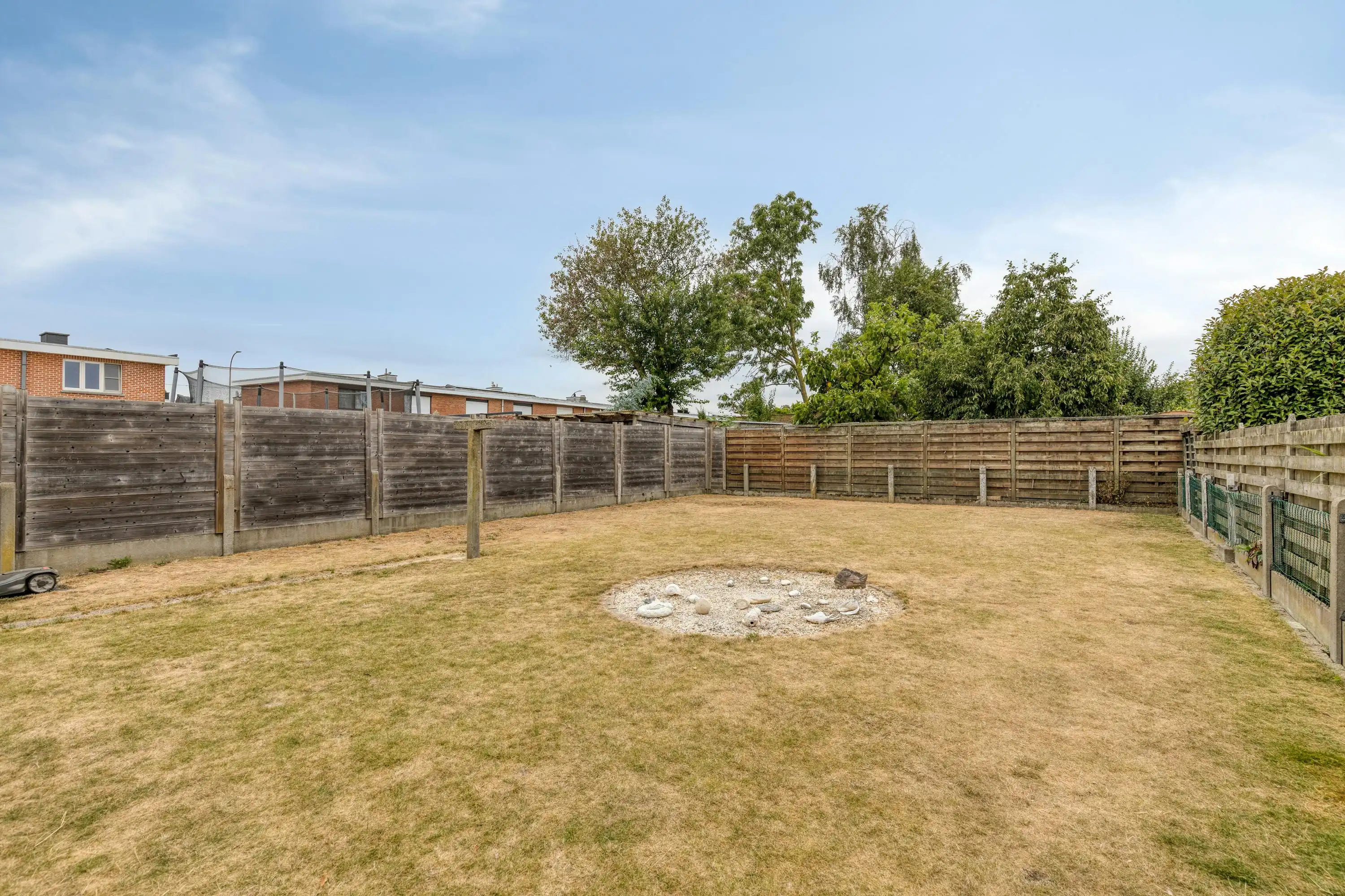 Ruime gezinswoning met zonnige tuin te koop in Roeselare foto 21