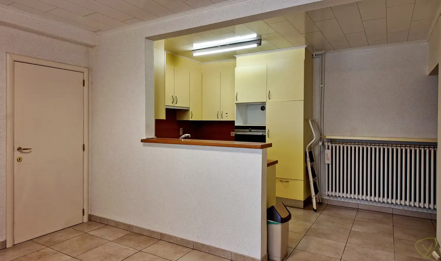 Verrassend ruime woning met 4 slaapkamers en garage foto 10