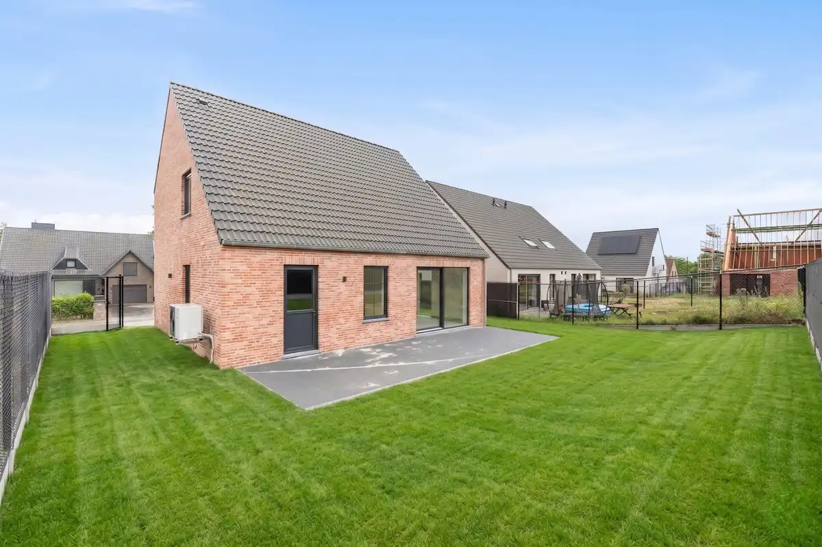 Prachtige alleenstaande nieuwbouwwoning te Hooglede foto 4