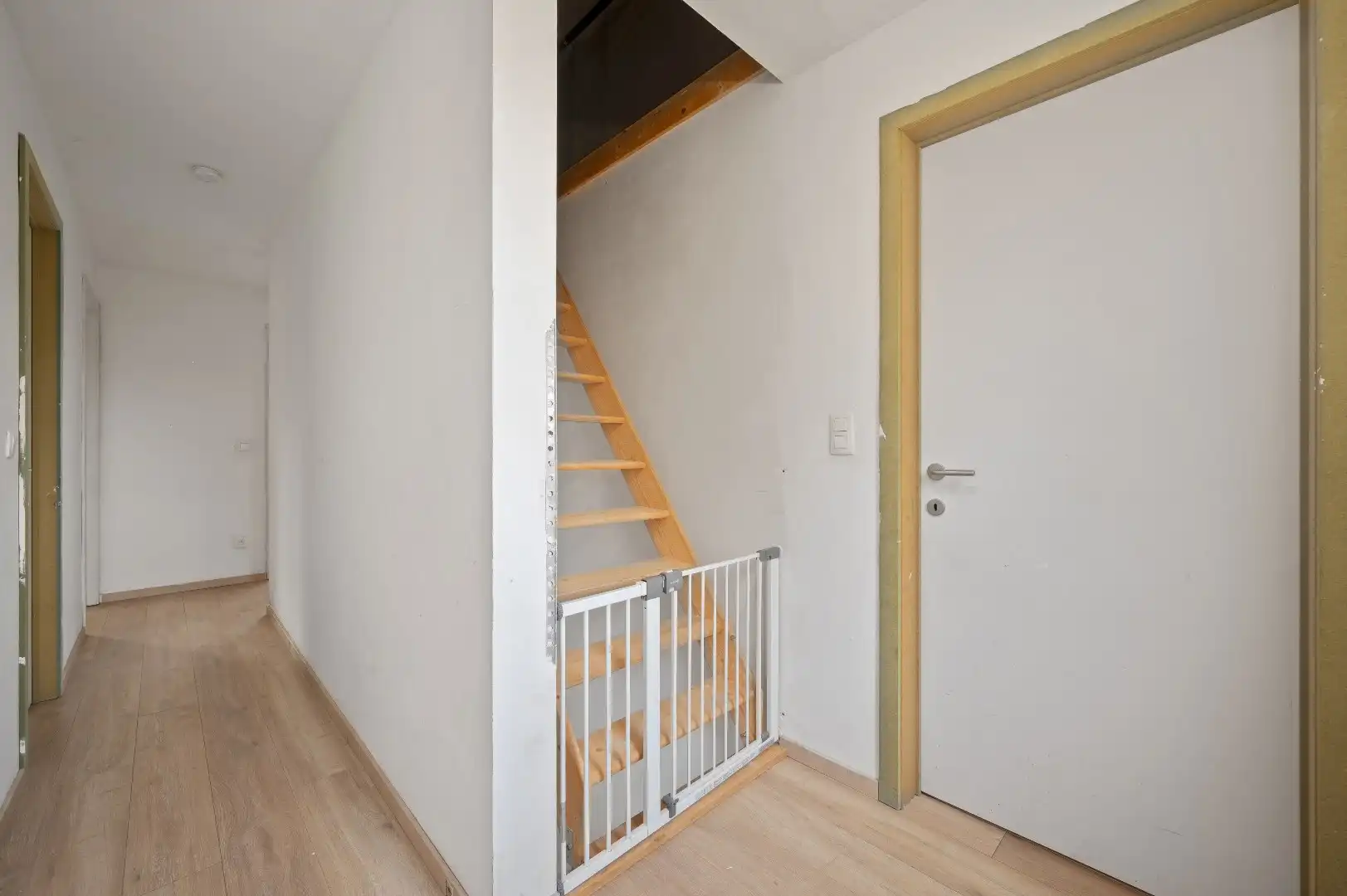 Instapklare half open bebouwing met 4 slaapkamers uit 2019 te Geetbets foto 11