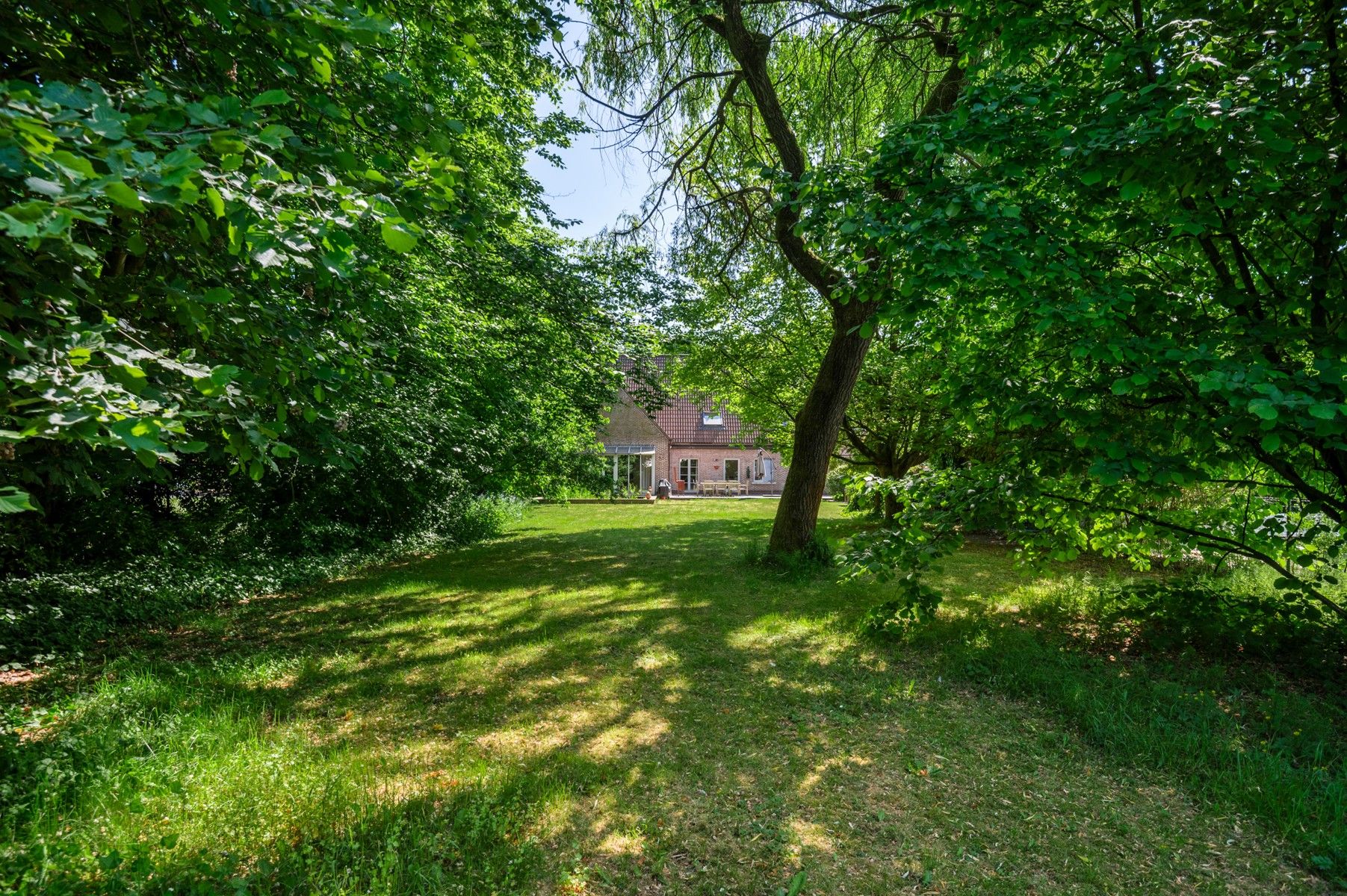 Ruime villa op toplocatie foto 6