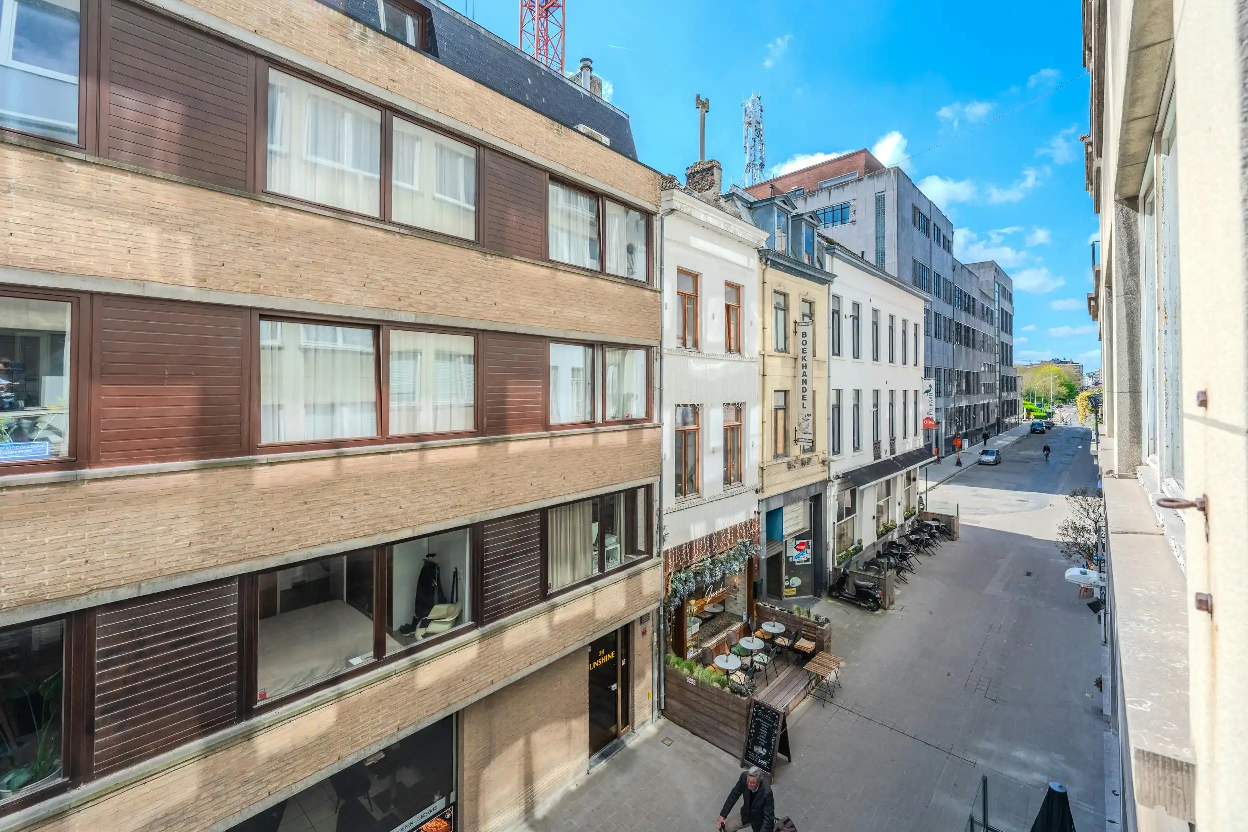 Prachtig gerenoveerd 3-slaapkamer hoekappartement (100m²) foto 15