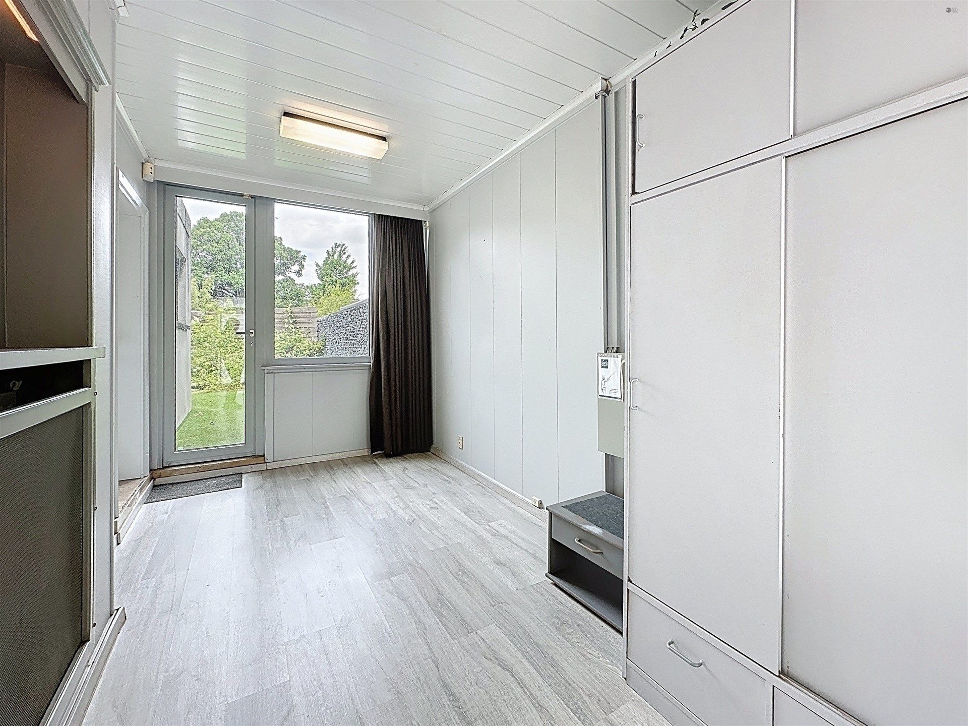 Ruime woning met 4 slp en bijgebouw (40m²) op perceel van 290m² foto 14