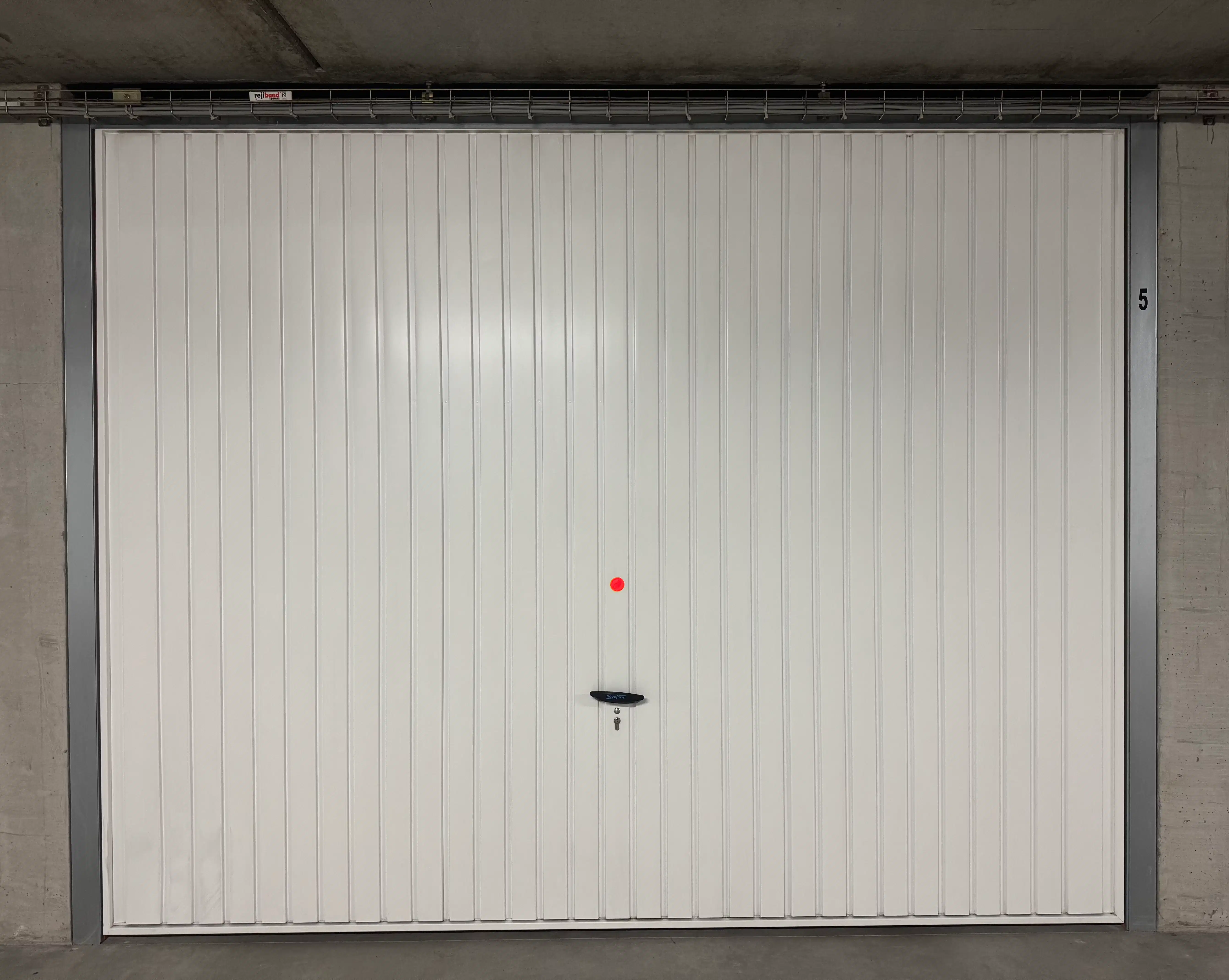 3-slaapkamer appartement met royale indeling foto 16