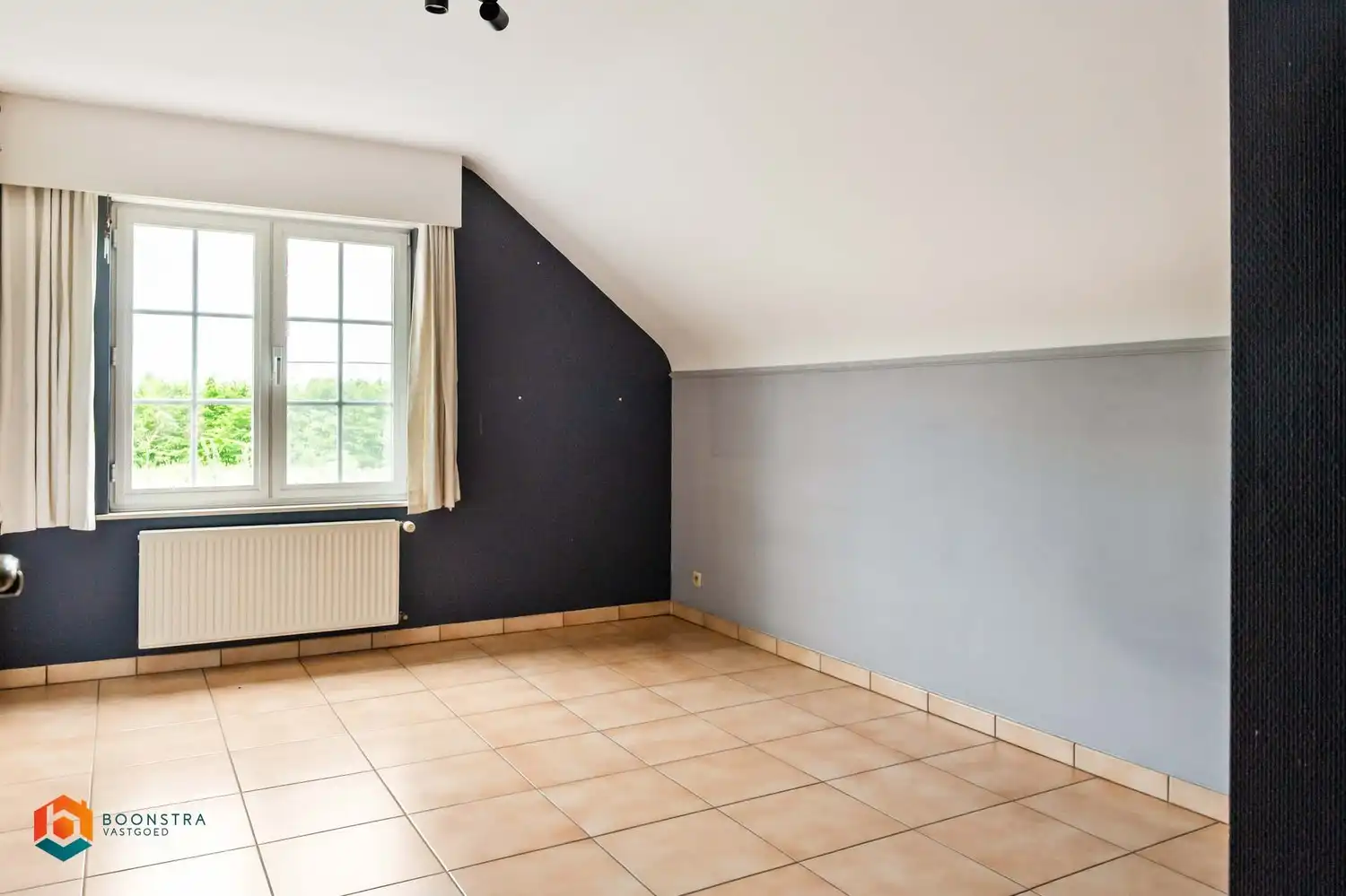 Woning met 4 slpkrs en tuin foto 14