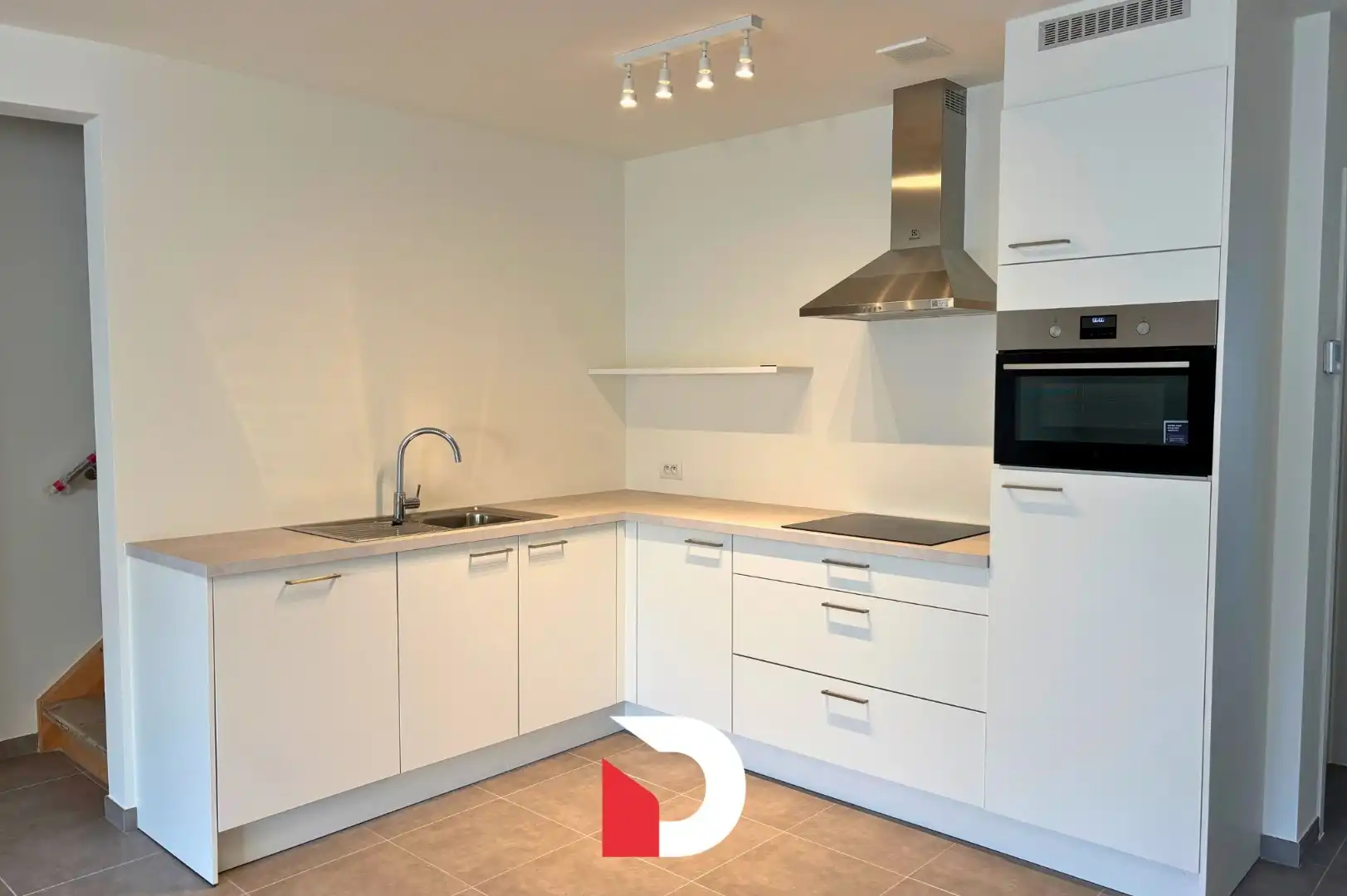 Ruime nieuwbouwwoning met 3 slaapkamers, 2 badkamers. foto 6