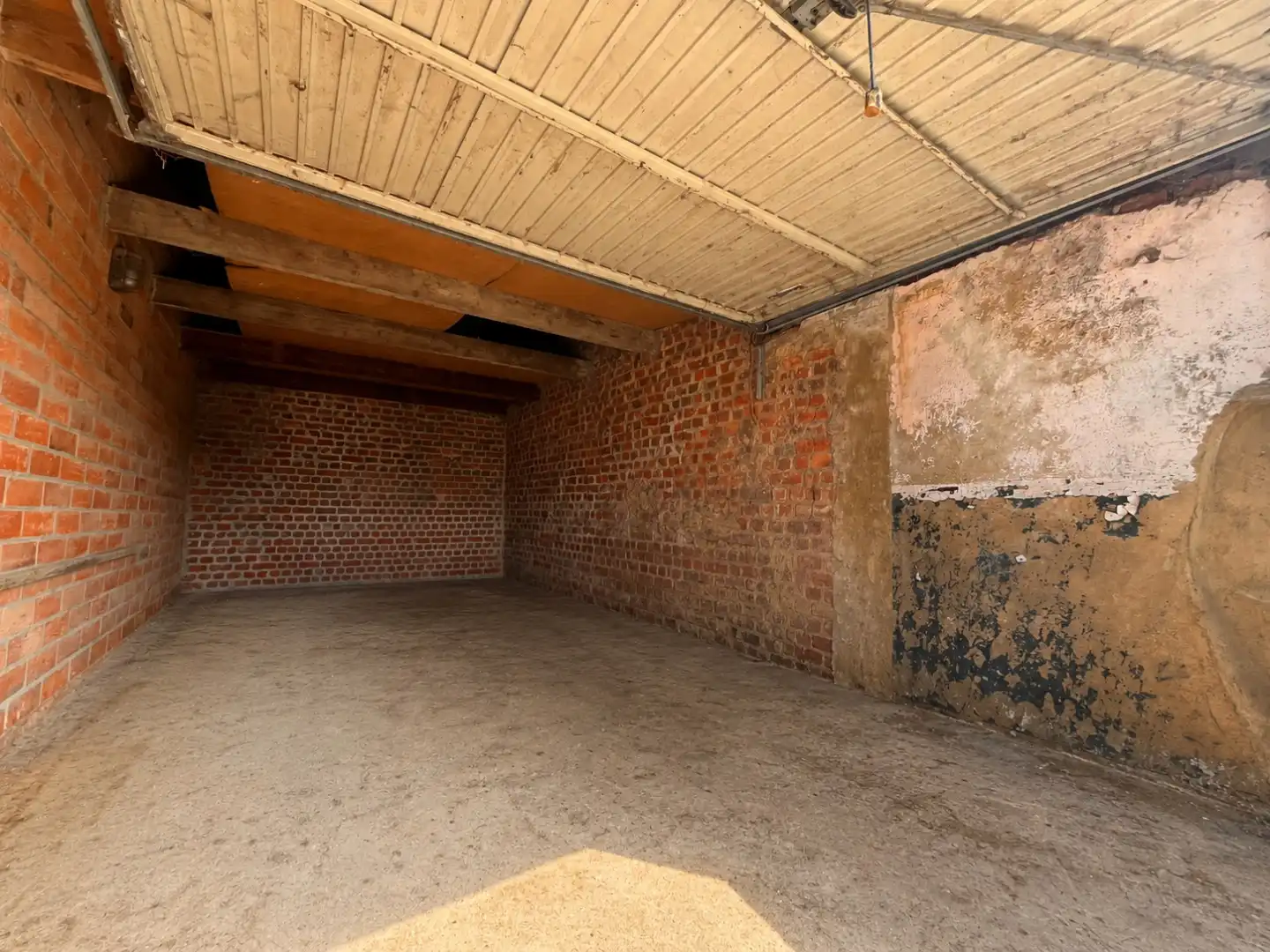 Ruim perceel (2028 m2)met renovatiepand en vergunde loods in Ingelmunster foto 6