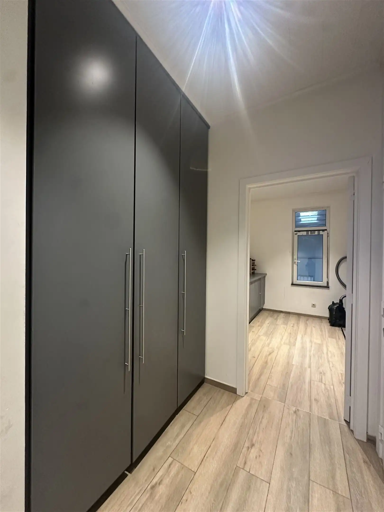 Gemengd gebouw met ruime loft appartement en loods van 400 m² te lokeren. foto 21