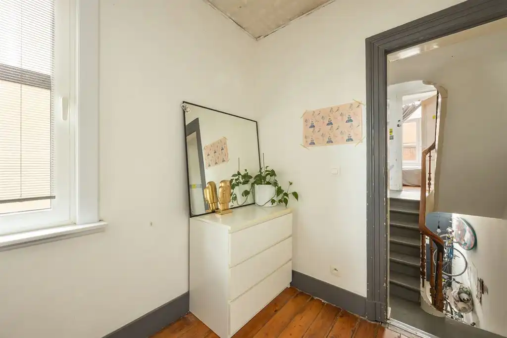 Karaktervolle herenwoning met koer foto 13