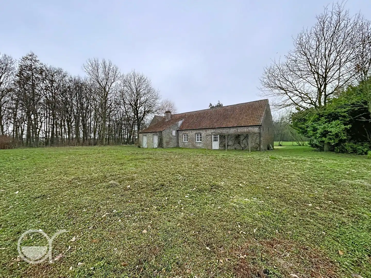 Mooie hoeve met bijgebouwen en zicht op kasteel foto 29