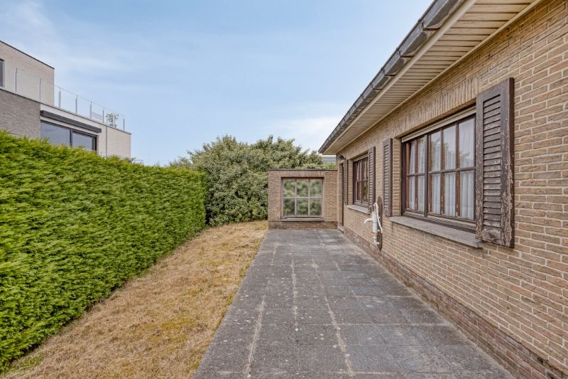 Vrijstaande ruime bungalow foto 17