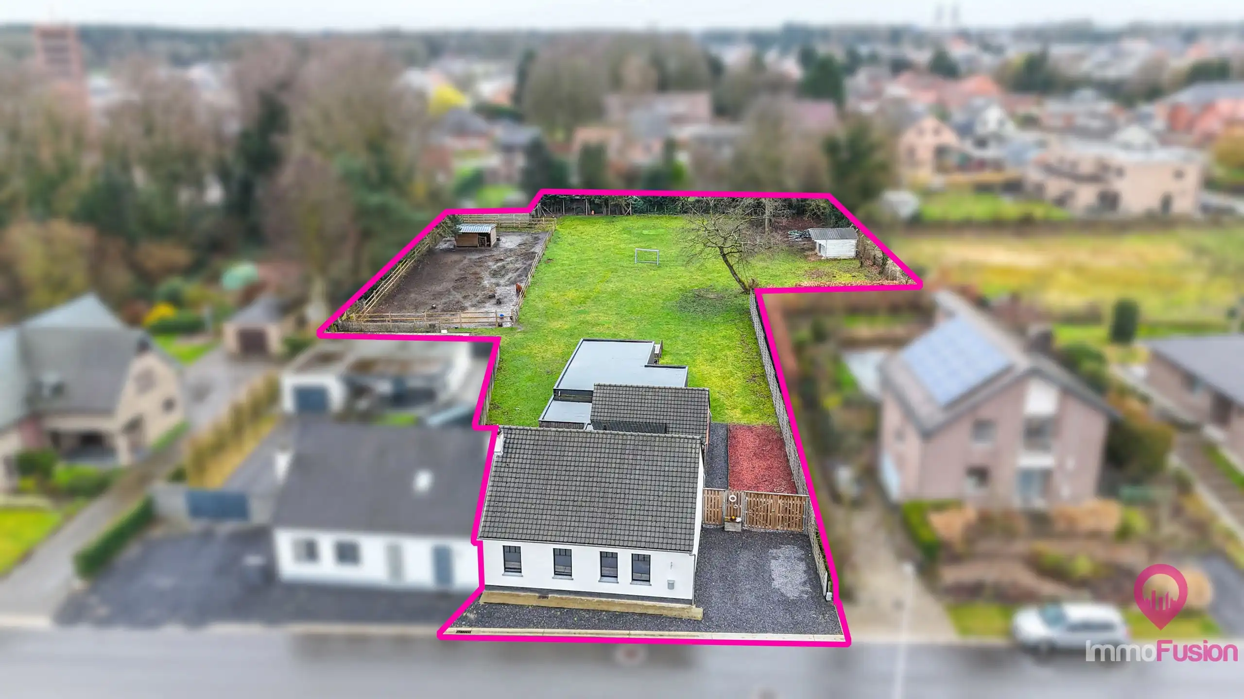 Gerenoveerde landelijk moderne woning op 28 are met 4 suites! foto 37