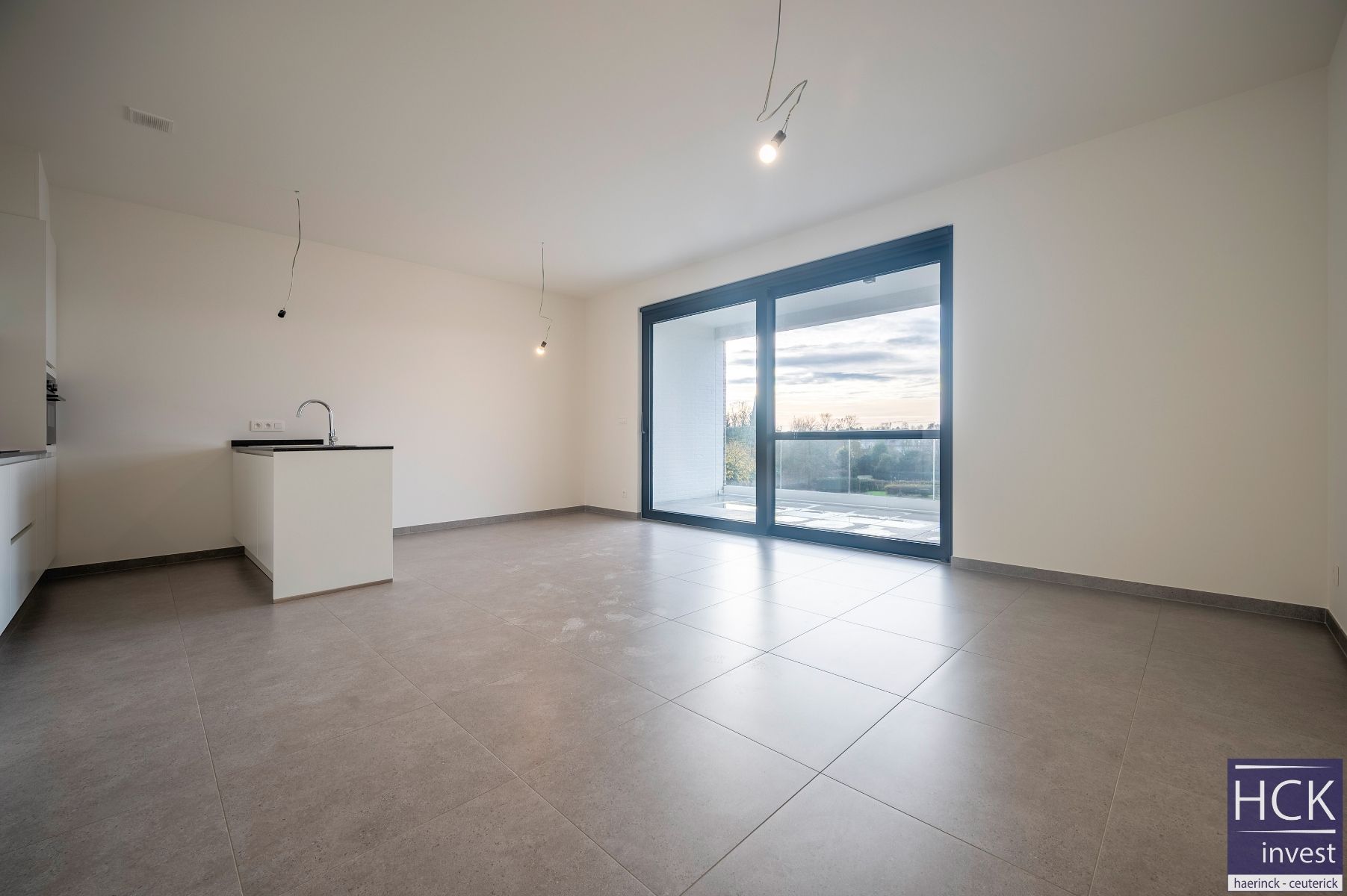 KRUISHOUTEM - Knap NIEUWBOUW APP. met 2 SLPK. en ruim zongeorienteerd terras foto 2