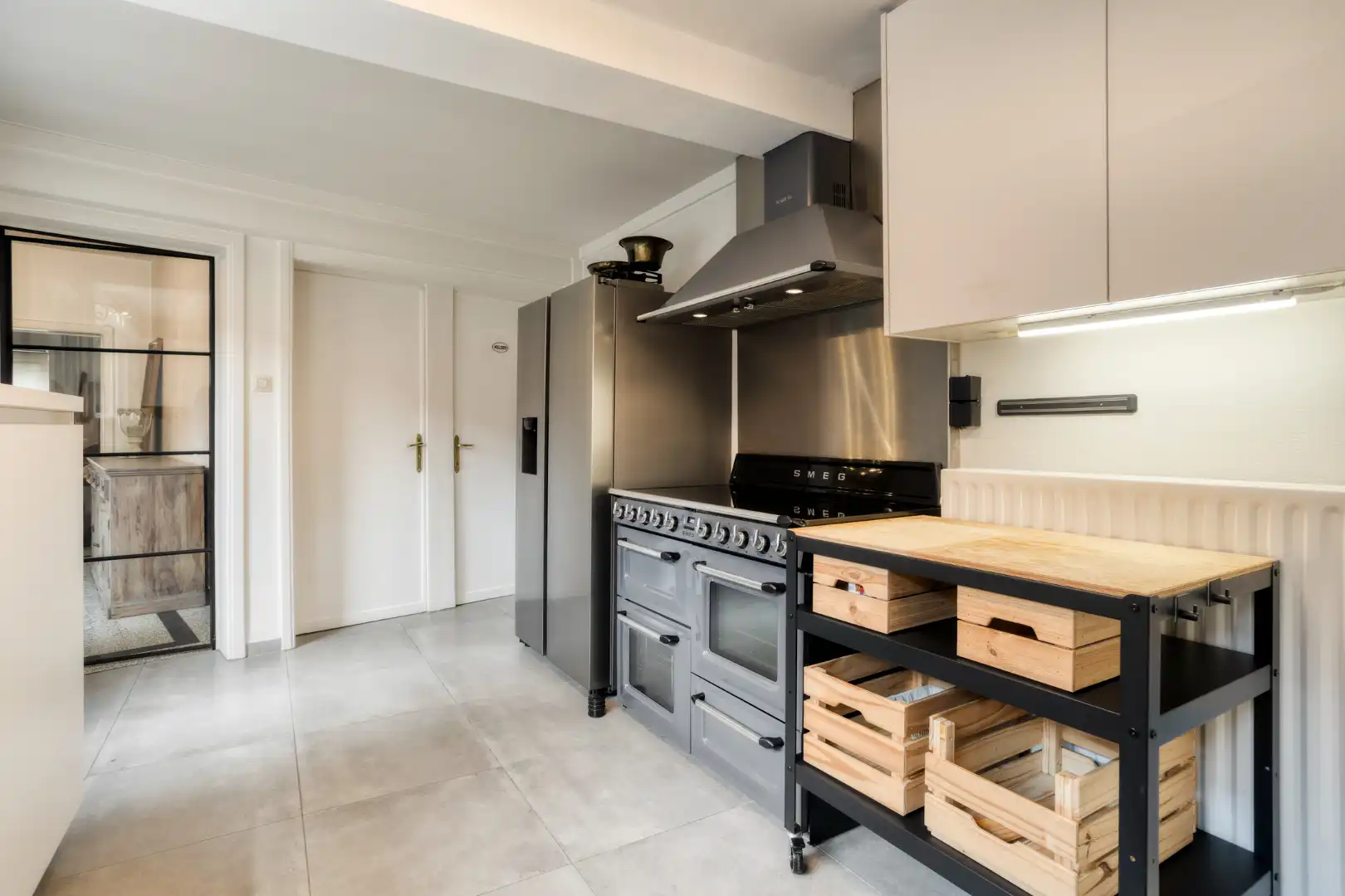 Zeer ruime gerenoveerde woning met 3 à 4 slaapkamers en garage! foto 9