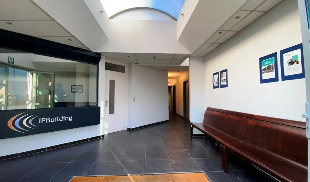 Budgetvriendelijk kantoor te huur bij E40 in Wetteren foto 13