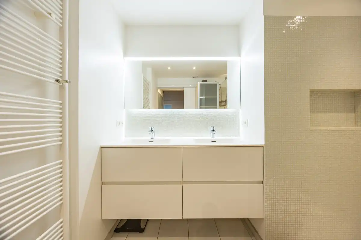 Zeer ruim en lichtrijk appartement te koop foto 21