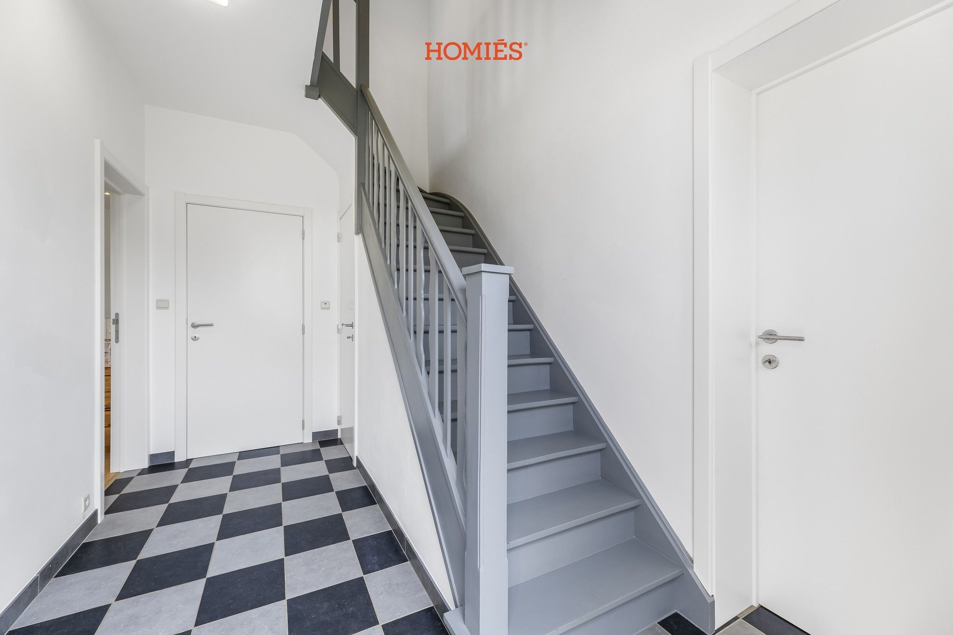 Mooie woning in residentiële omgeving foto 15