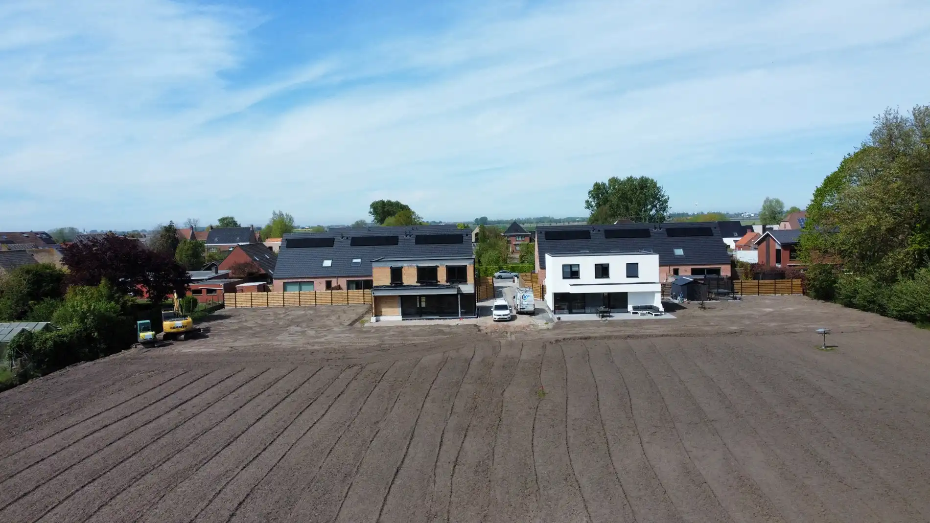 Rustig gelegen alleenstaande nieuwbouwwoning met 3 slaapkamers en prachtig zicht op de velden te Gistel  foto {{pictureIndex}}