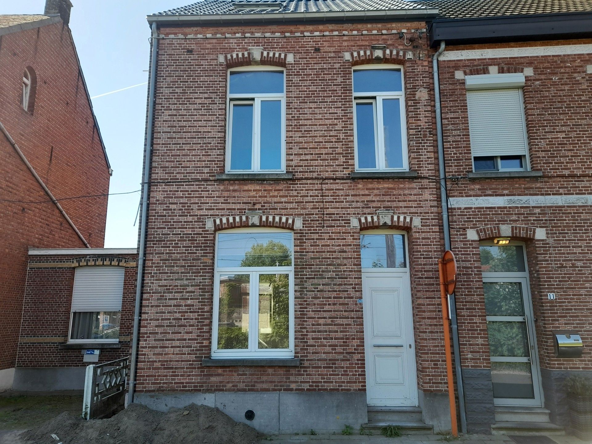 Af te werken woning in centrum Nijlen foto 2