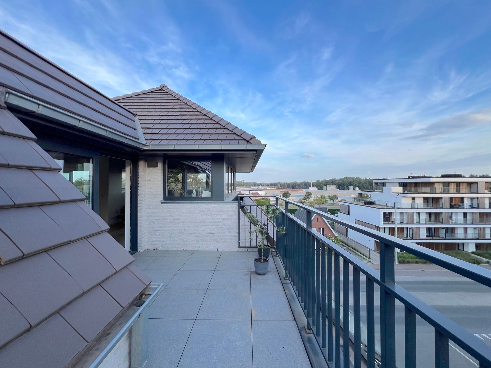 Topappartement met 3 slaapkamers en dubbel terras foto 35