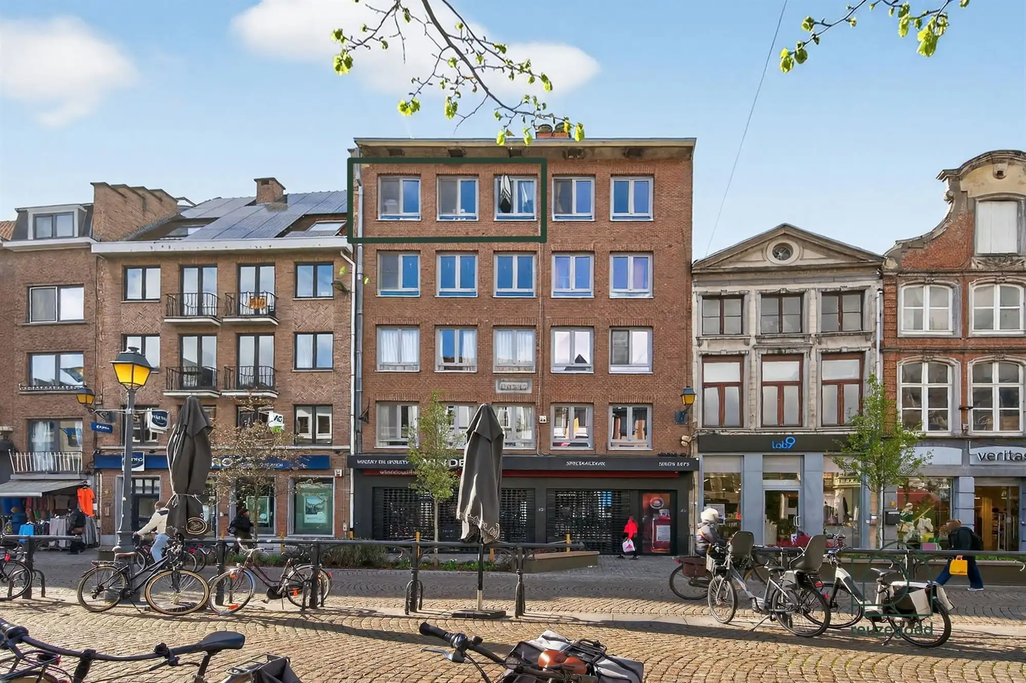 Hoofdfoto van de publicatie: Ruim appartement met 2 slaapkamers op de IJzerenleen in Mechelen (140 m²)