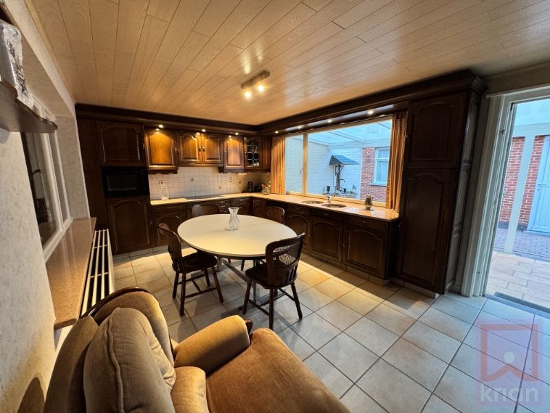 GEEN RENOVATIEPLICHT! Ruime halfopen woning met garage, bijgebouw en grote tuin op 945m², Geel-Punt foto 5