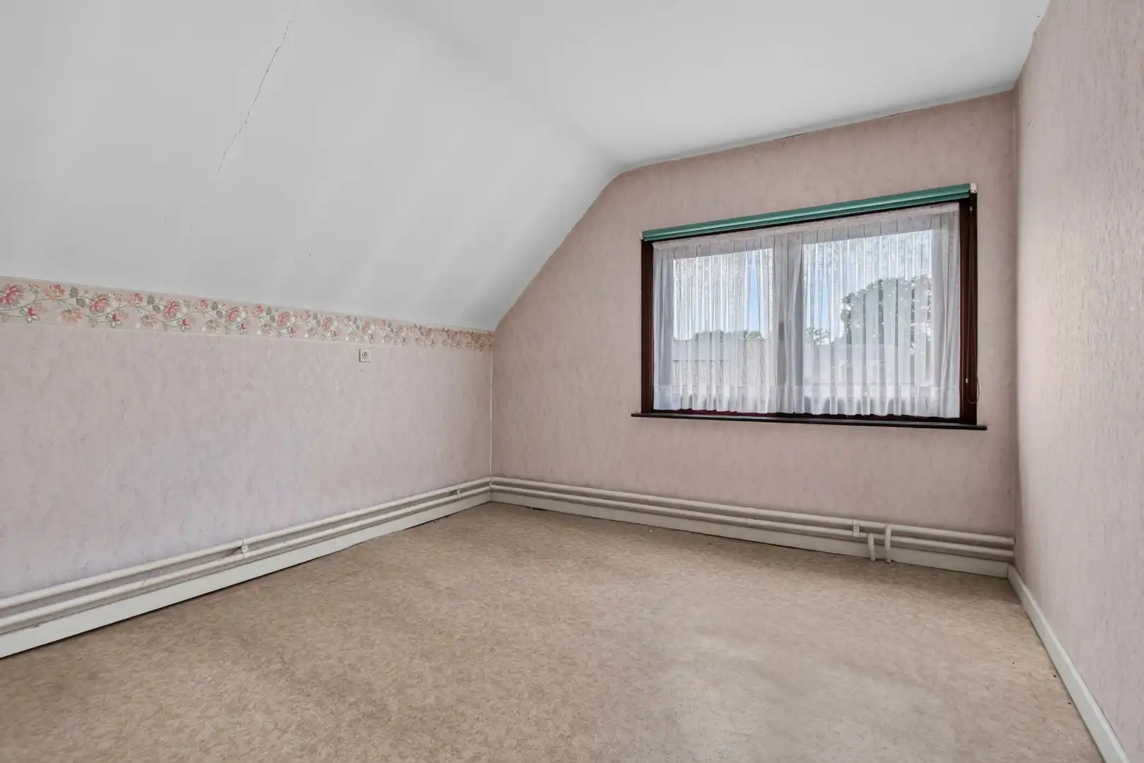 Ruime gezinswoning met 5 slaapkamers op een perceel van 23a 36ca foto 23