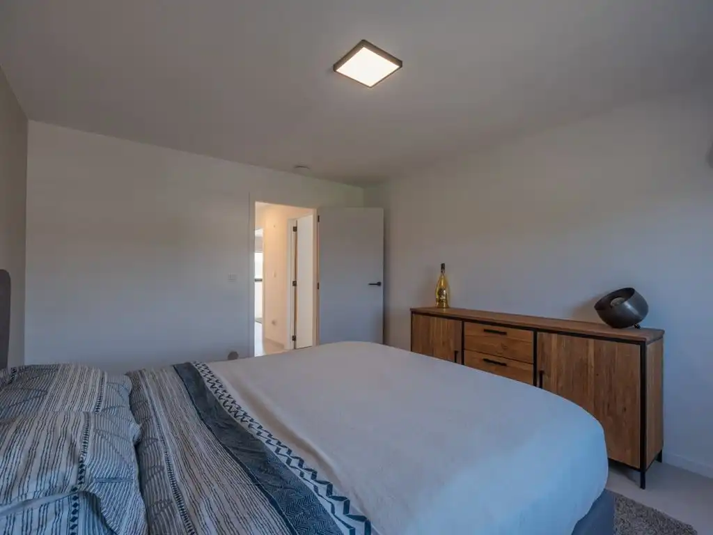 Halfvrijstaande stijlvolle nieuwbouwwoning met landelijke uitstraling foto 25