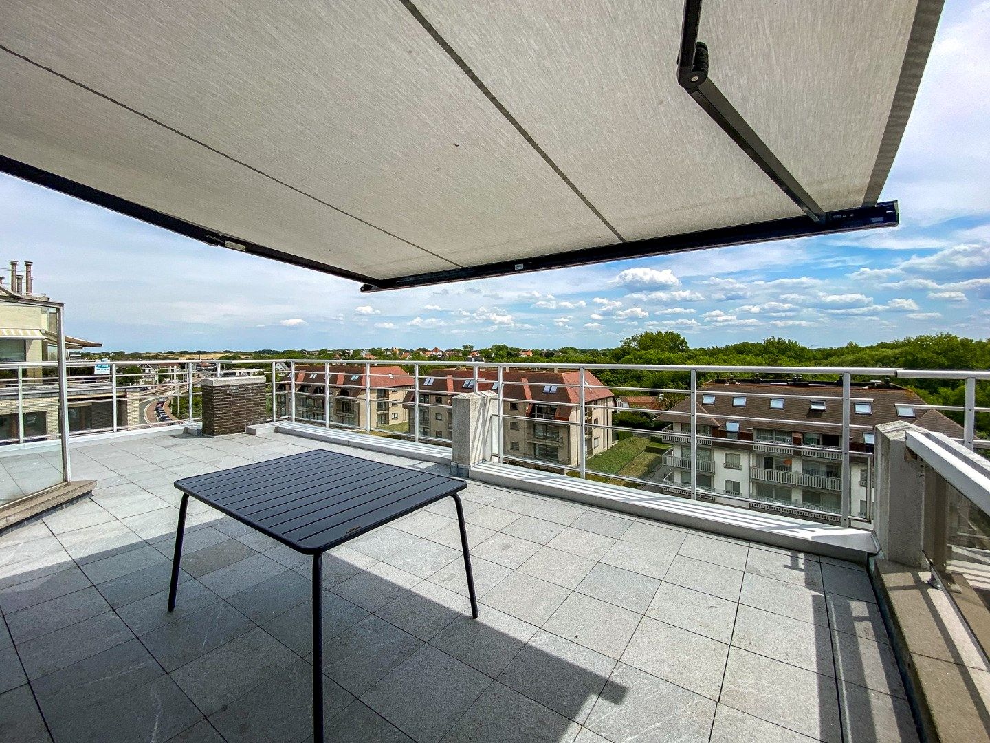 Ruim penthouse (3-slaapkamerappartement) met maar liefst 120m2 terrassen te Oostduinkerke-Bad.  foto 20