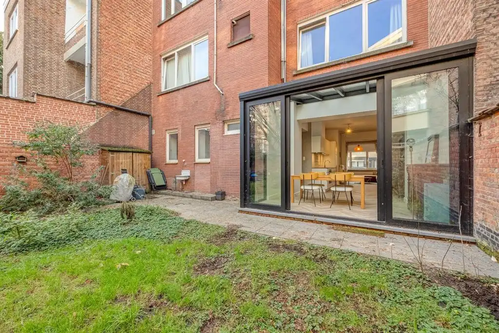 Gelijkvloers appartement met zonnige tuin foto 4