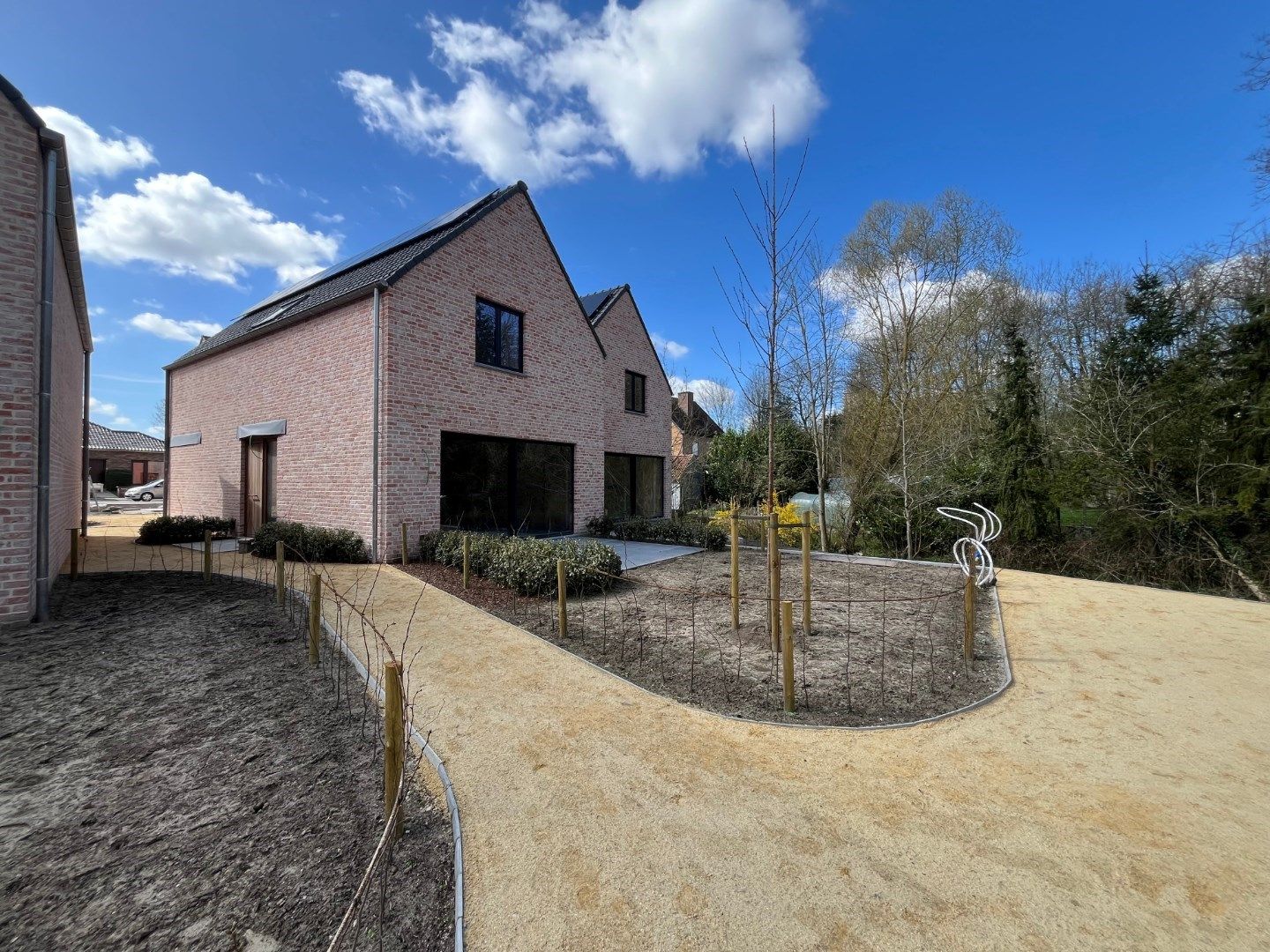 Landelijke nieuwbouwwoning in hartje Dikkelvenne foto 21