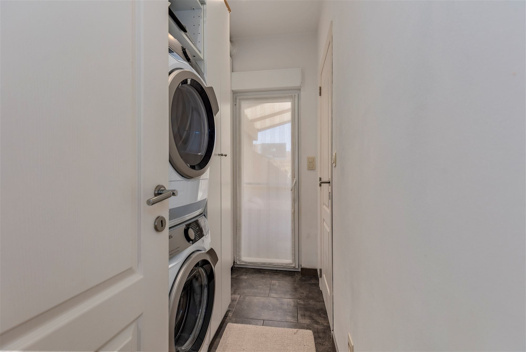 Leuke woning met 3 slaapkamers en gezellige stadstuin in Merksem foto 12