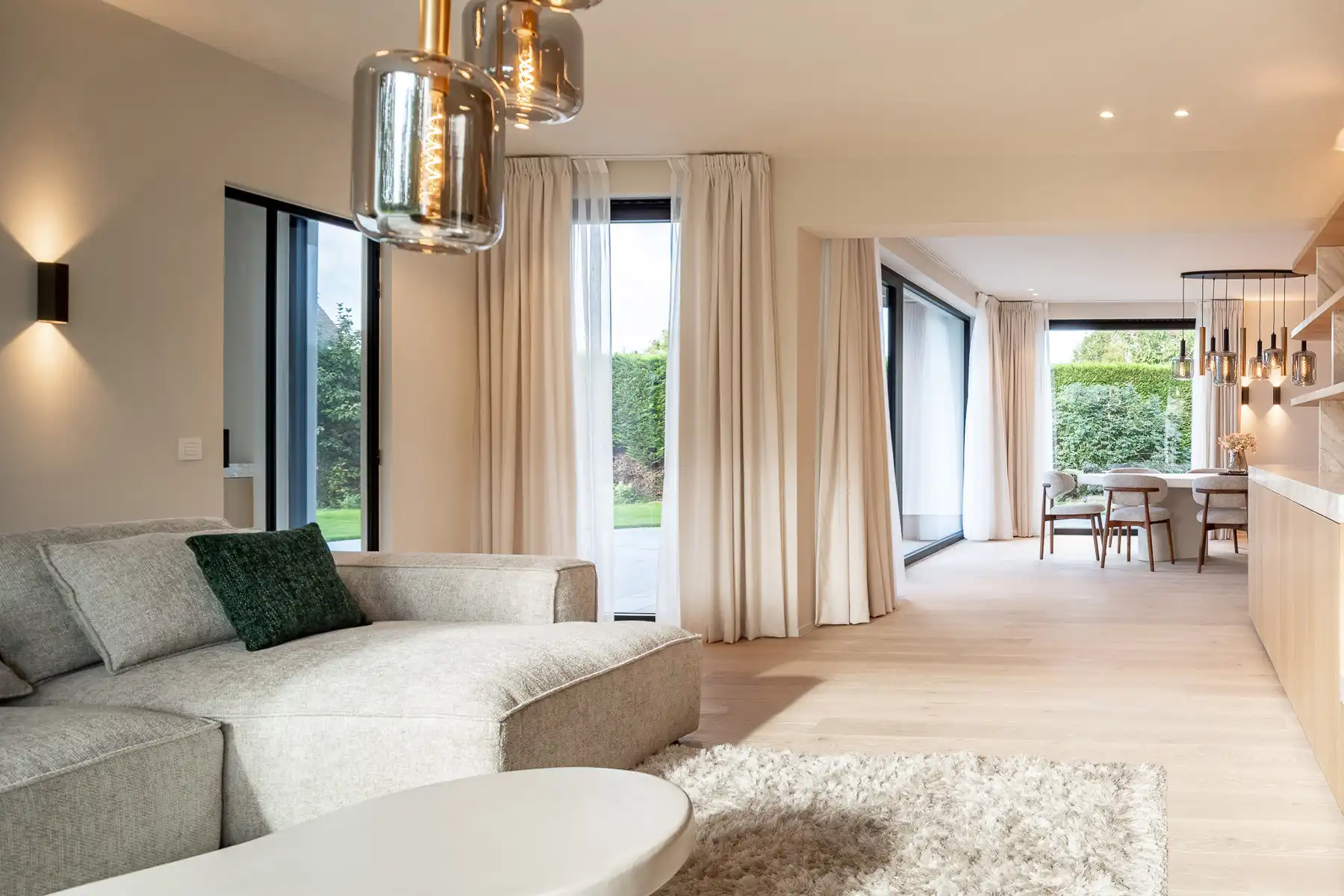 Smaakvol gerenoveerde alleenstaande woning foto 14