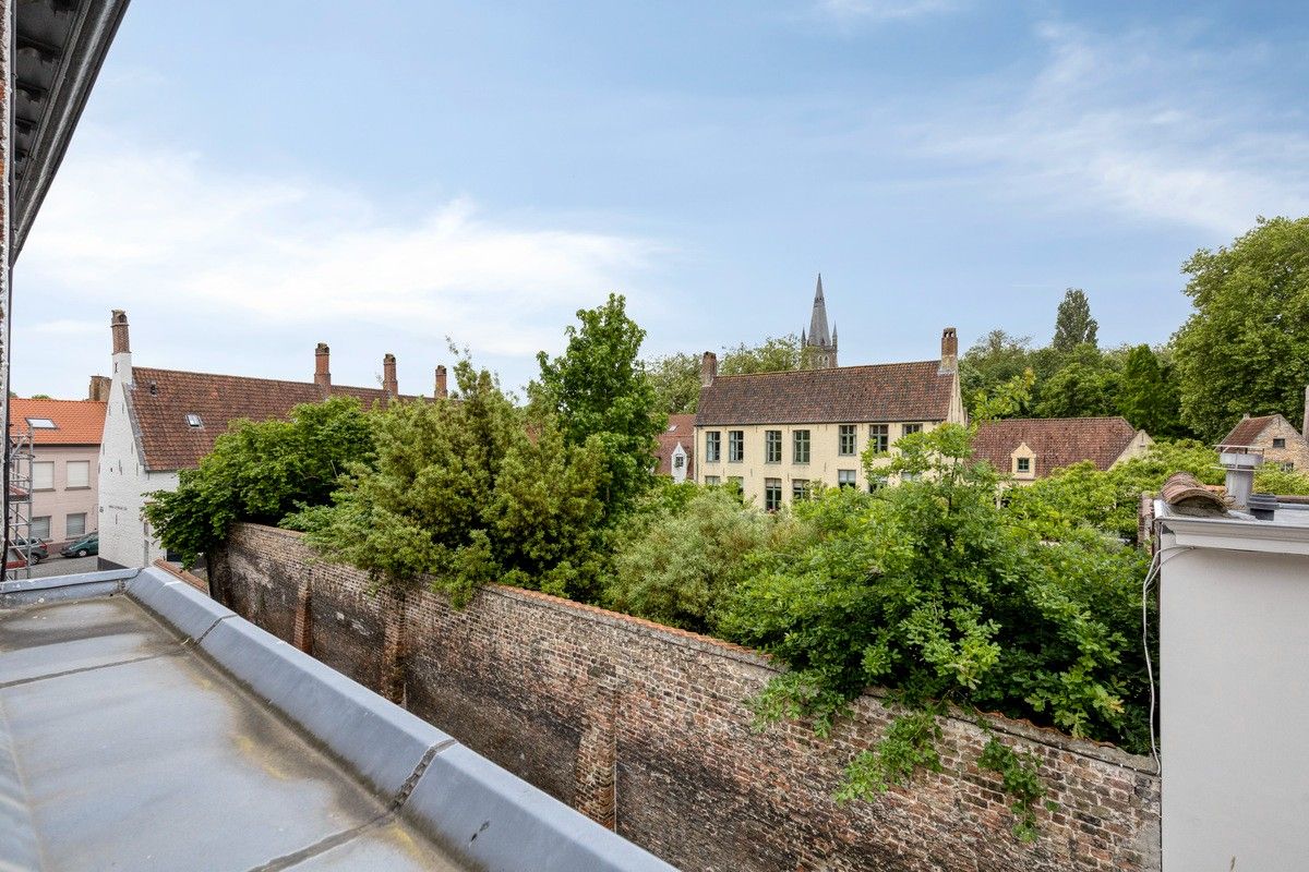 CHARMANTE WONING te BRUGGE foto 4