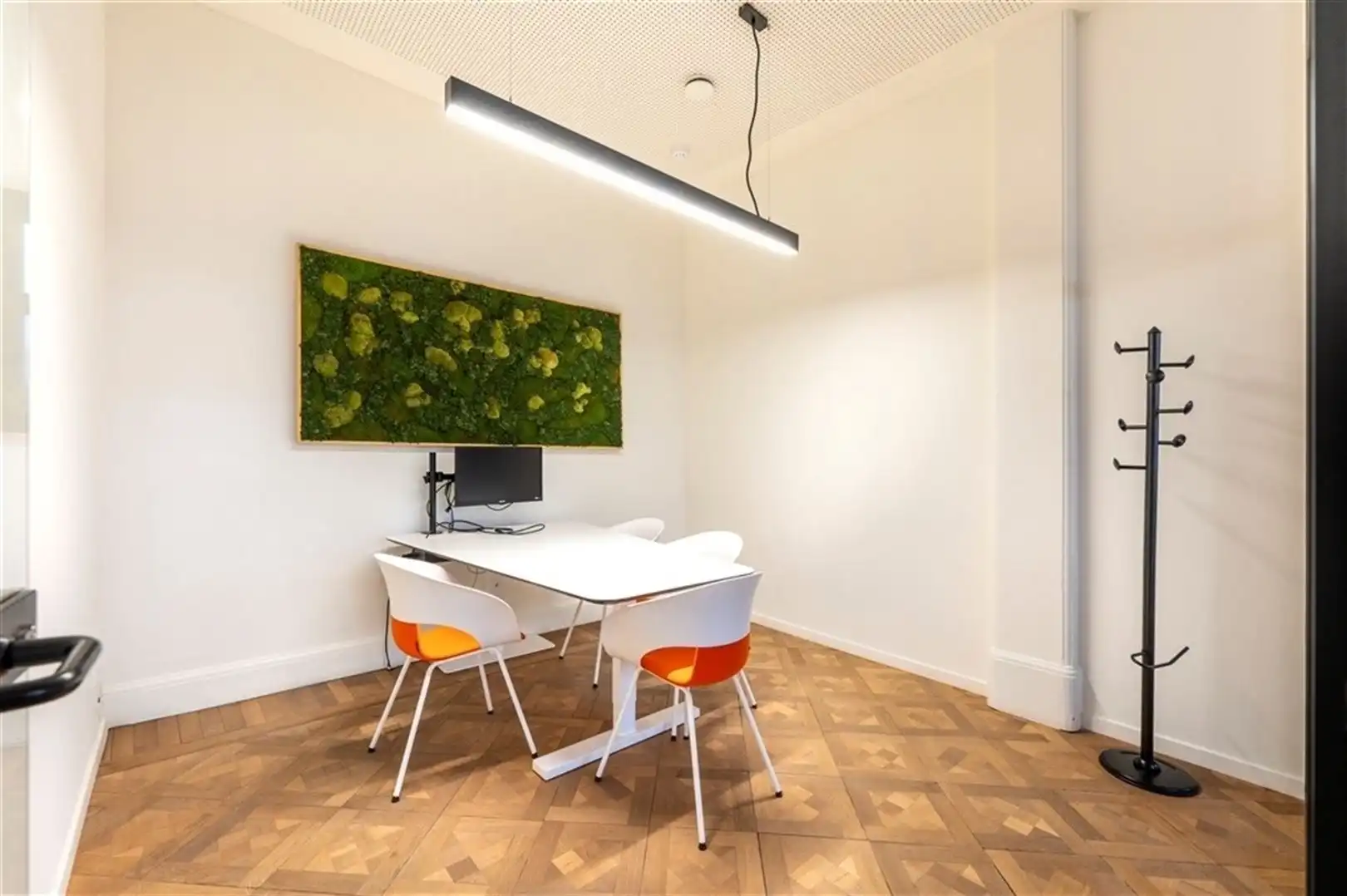 Instapklaar kantoor te huur op unieke locatie - 579m² foto 18