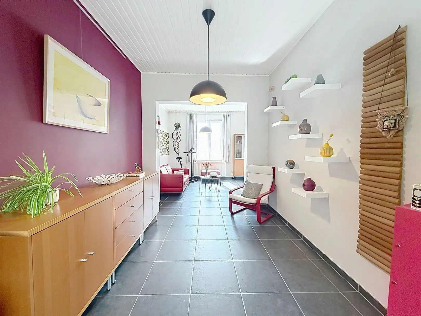 Instapklare stadwoning met koer, 2/3 slpks foto 11