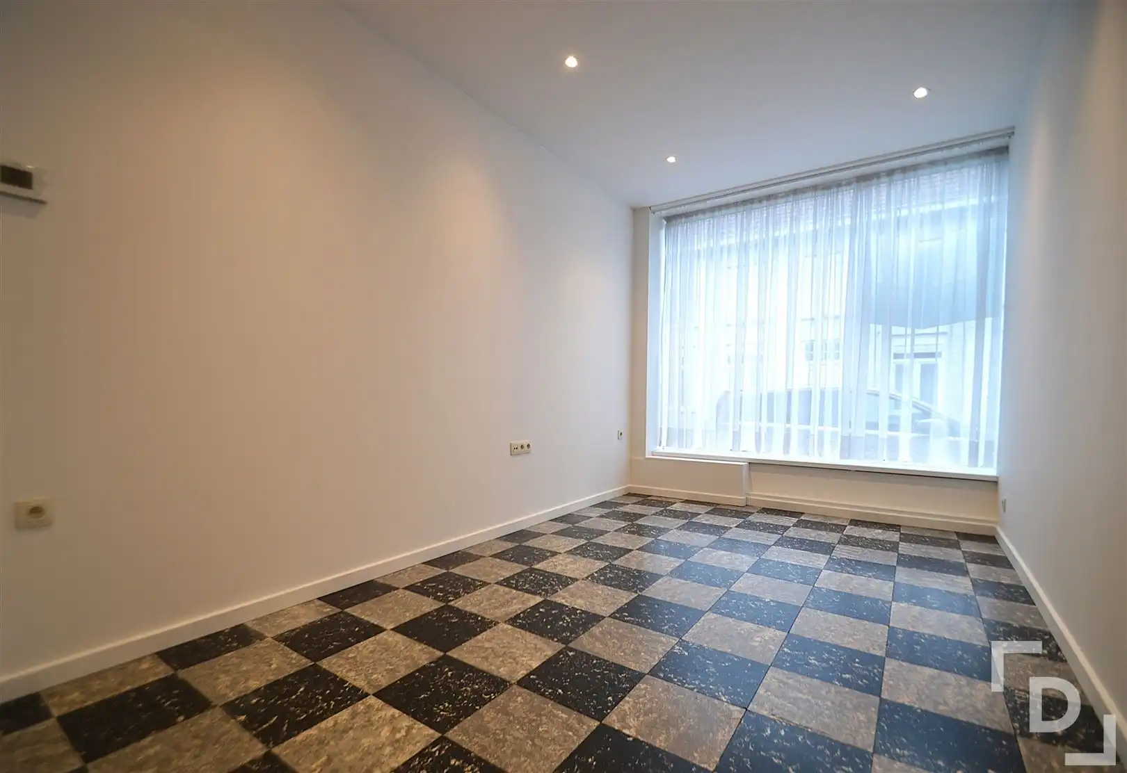 "Gerenoveerde stadswoning in het centrum van Poperinge" foto 2