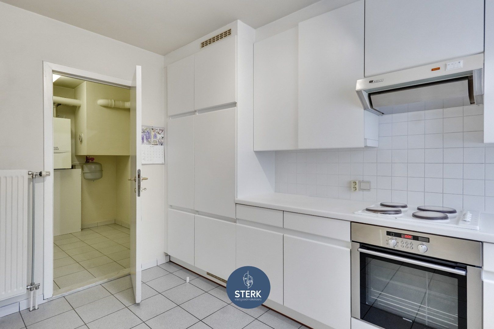 APPARTEMENT MET EEN RUIM TERRAS IN HET CENTRUM VAN LANAKEN !  foto 10