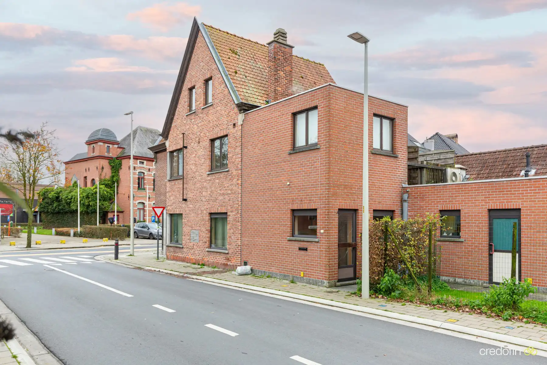 Handelszaak met duplex appartement in centrum Sleidinge foto 19