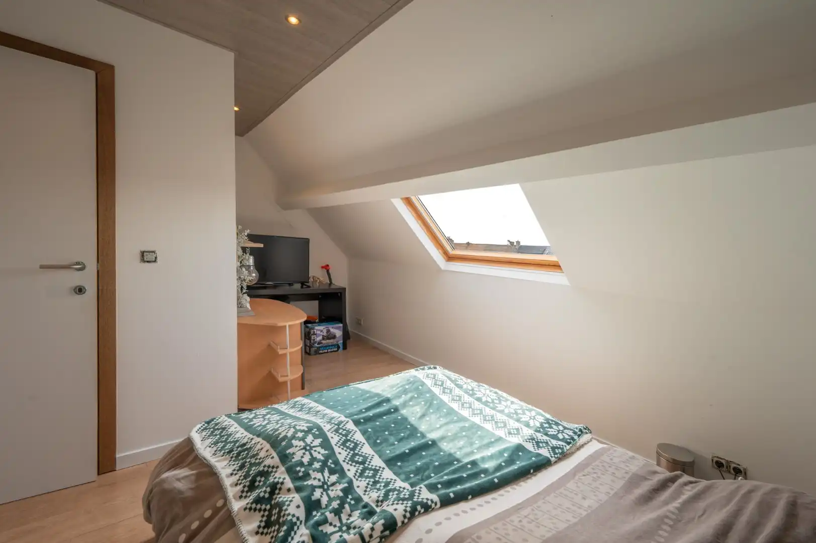 Rustige gelegen woning met 4 slpk en ZW gerichte tuin foto 16